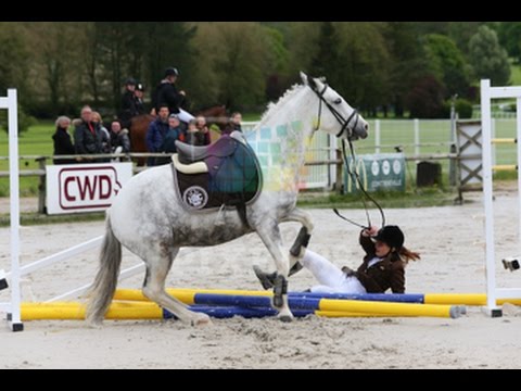 vidéo bonus : ma magnifique chute de poney en club 2 a Vittel
