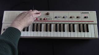 Video thumbnail for 1981 Casio MT-40 Vintage Analog Bass Synthesizer & Drum Machine MT-41 by keyboard resource