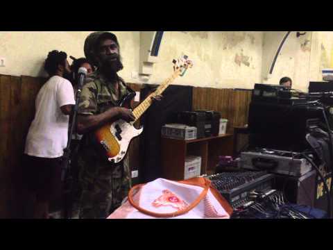 Dub Judah passando o grave