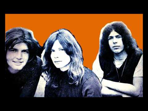 Grupa 220 - Kiši I Malo Je Hladno