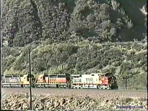 Classic Railroad Series 192 - BNSF at Keenbrook, CA December 3, 2002