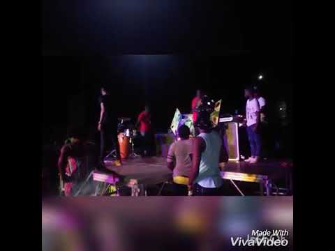 Os fechar no Baile das mascaras hotel beija