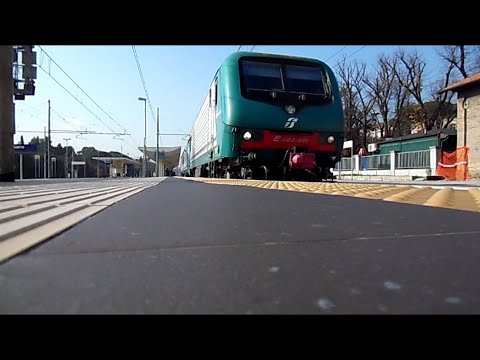 E464.491+pilota MDVC ristrutturata in transito a pesaro