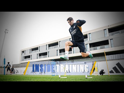 🤝 Real Madrid train with Castilla! | Real Madrid