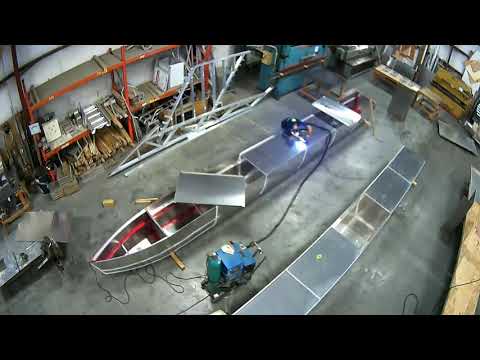 Roamer Marine Aluminum Pontoon Fabrication