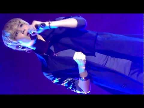 111103 LKFF SHINee In London Taemin Solo - I'll Do Well Fancam (Front Row)