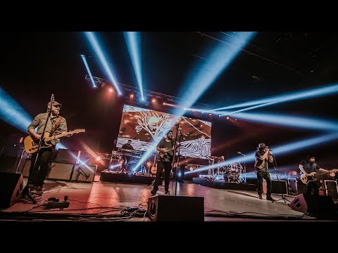 Kuervos del Sur - Hasta poder respirar - en vivo en Teatro Teletón