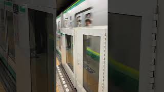 一見普通に見えるが、これでもわちゃわちゃしてた6月2日午前の千代田線 #千代田線 #東京メトロ16000系 #小田急線 #直通運転中止