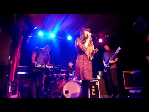 Free Moral Agents - When I Smile (live at The Winston, Amsterdam 2011.02.17)