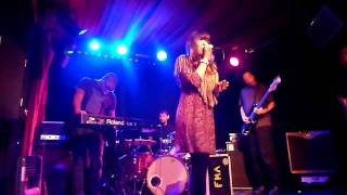 Free Moral Agents - When I Smile (live at The Winston, Amsterdam 2011.02.17)