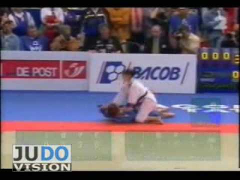 JUDO 1997 European Championships: Anna-Maria Gradante (GER) - Sylvie Meloux (FRA)
