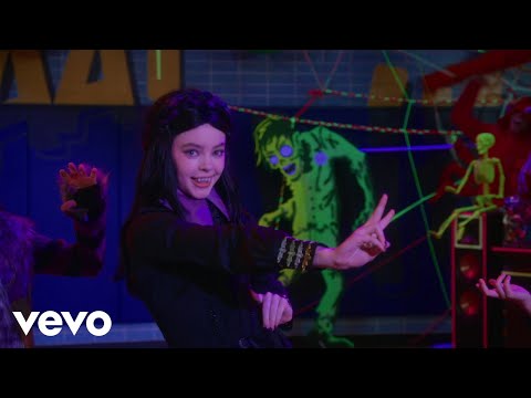 Kenzi Richardson - Fangfoot Stomp (From "Vampirina: Teenage Vampire")