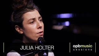 Julia Holter - Betsy On The Roof (opbmusic)