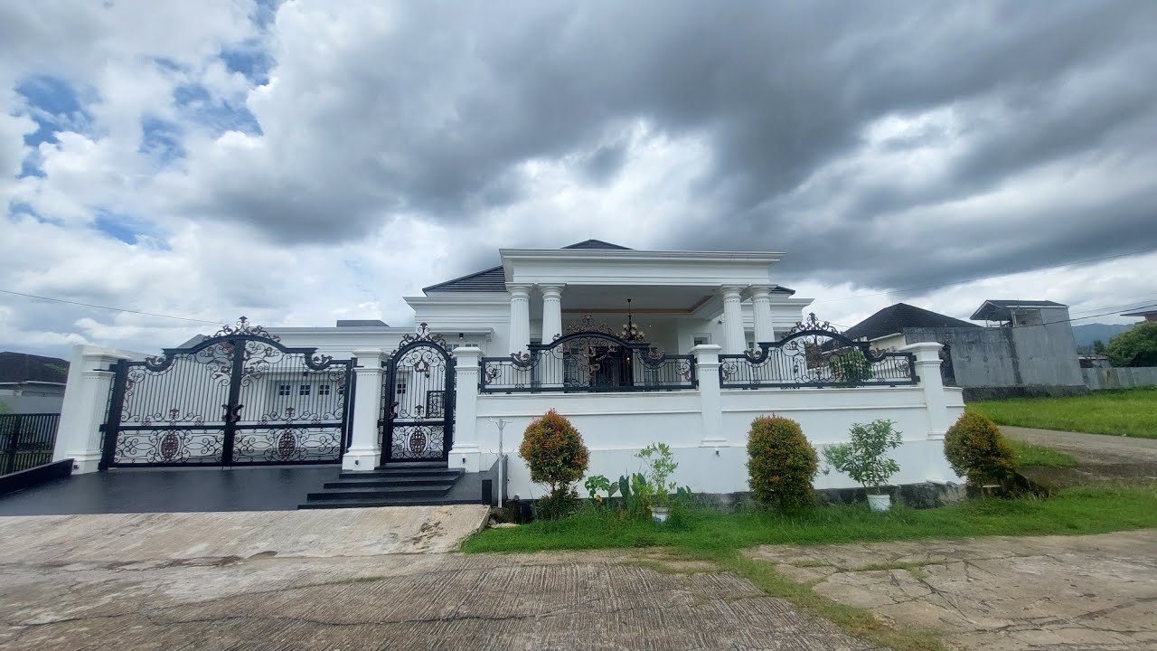 New American Classic House in Dangau Teduh Complex