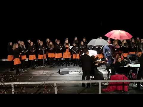 Dětský sbor Iuventus Gaude a Musica Florea na přehradě