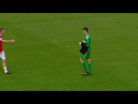 18-åringen debuterade och höll nollan för AIK - TV4 Sport