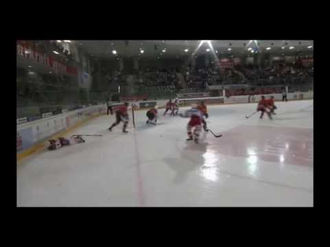 Antonin Manavian hard hit vs. Jamie Lundmark