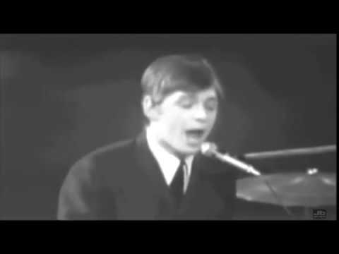 Georgie Fame and The Blue Flames - Walking The Dog (1965 New Musical Express Concert, Wembly Eng)