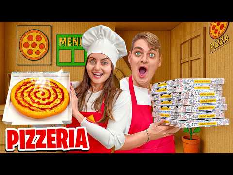 HO APERTO una VERA PIZZERIA di CARTONE nella VITA REALE per 24 ORE..!🍕