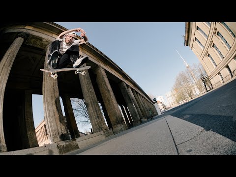 Place Presents: Molly