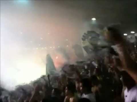 "El mejor himno del mundo cantado en un estadio (World best football anthem)" Barra: Movimento 105 Minutos • Club: Atlético Mineiro