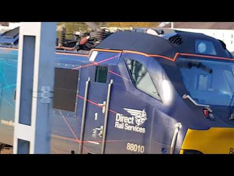 4S44 - DRS88s - Aurora (88010) - in the absence of 4m25 which was held at a red at Madeley, Staffs