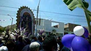 preview picture of video 'Homenaje al Señor de los Milagros del AA.HH. Dignidad Nacional de Mala. 2011 HD'