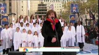 Susan Boyle ~ O Holy Night ~Today Show, Rockefeller Plaza, NY (23 Nov 10)