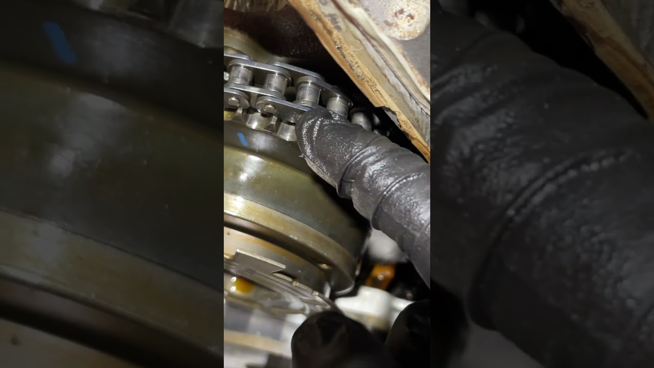 6.2L/5.3L Walking off timing chain removal from cam phaser without removing the oil pan, oil pump.