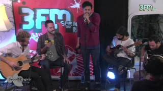 Young The Giant - &#39;Apartment&#39; live @ 3voor12 Radio