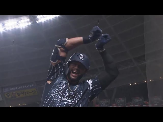 【5回裏】待望の一発!! ライオンズ・ガルシア 来日第1号はバックスクリーンへの先制HR!!  2024年8月22日 埼玉西武ライオンズ 対 オリックス・バファローズ