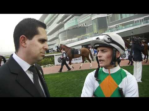 GALOPPSPELAREN - Fabricio Borges och Per-Anders Gråberg går igenom hur loppet skall ridas.