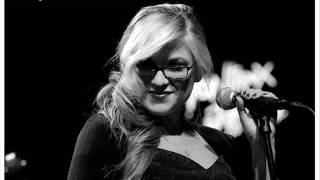 Melody Gardot  1.Who Will Comfort Me (live &amp; jazzy)