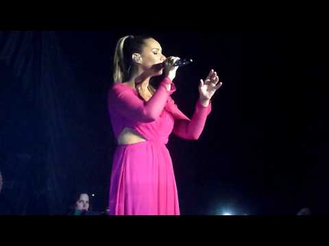 Leona  Lewis - Glassheart Tour - Locked Out Of Heaven (Bruno Mars Cover) | Hamburg CCH