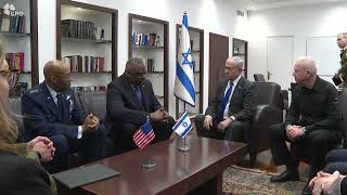 ראש הממשלה בנימין נתניהו נפגש עם מזכיר ההגנה של ארה״ב לויד אוסטין (עדכוני משרד ראש הממשלה) - התמונה מוצגת ישירות מתוך אתר האינטרנט יוטיוב. זכויות היוצרים בתמונה שייכות ליוצרה. קישור קרדיט למקור התוכן נמצא בתוך דף הסרטון