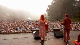 Gillian Welch - Acony Bell - Live .wmv