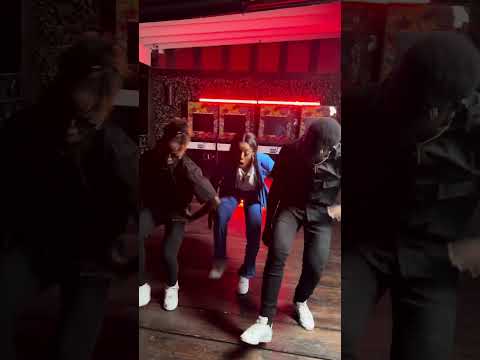 Ding dong ft iwaata - Looney toons /Joel immortal/rebel /bulbi smashing