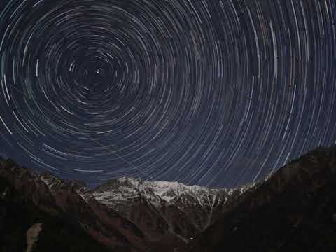 Vídeo fotográfico de montanhas, natureza e cidade natal 20231023 Em busca de folhas amarelas de lariço em Kamikochi