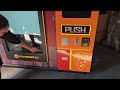 Pizza vending machine