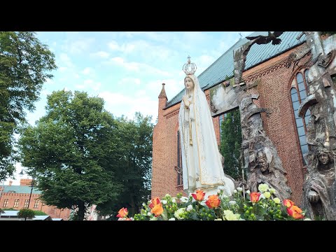 Maryja w Kołobrzegu. procesja Fatimska ulicami miasta. WNMP - Bazylika 13.07.2023