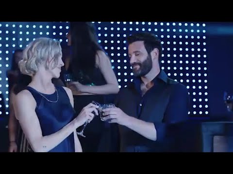 Arrow 8×01 Deleted Scene: Earth Two’s Tommy and Laurel flirting