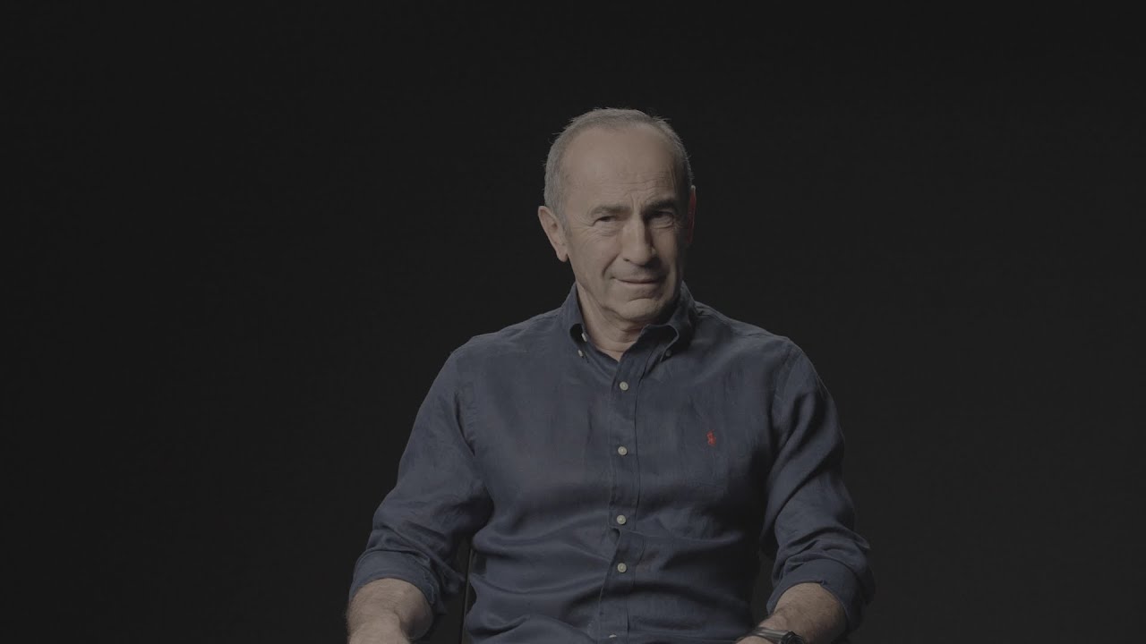 Քաղաքականությունից դուրս