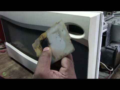 Microwave oven keep sparking and making a very loud noise
