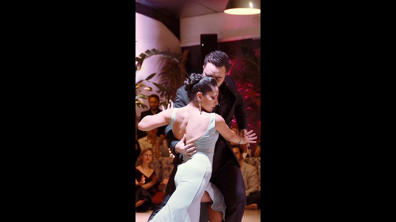 Clarisa Aragon and Jonathan Saavedra – Orlando Goñi #clarisayjonathan #lesintanguptibles