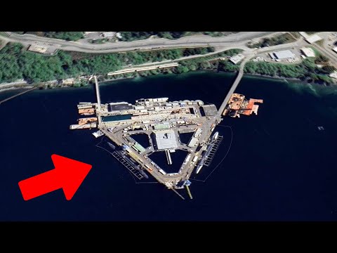 15 Secret Submarine Bases
