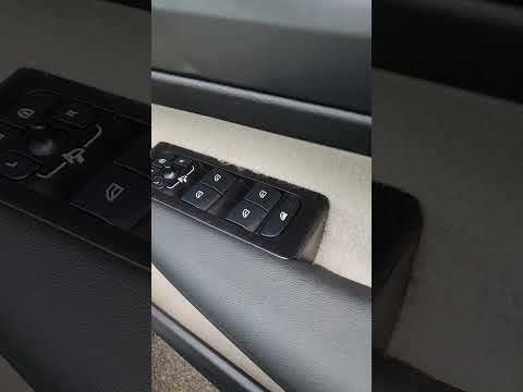 Volvo XC40 PHEV T5 (262hp) Insciption FWD - Image 2