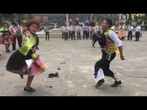 CONTRAPUNTO DE HUAYLARSH FOLKLORISTAS VS CENTRO UNIÓN DE HUACRAPUQUIO EN EL CONGRESO