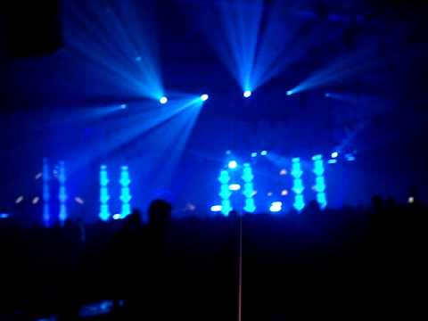 ASOT 500 - W&W - Every D.N.A Goes (W&W Mashup)