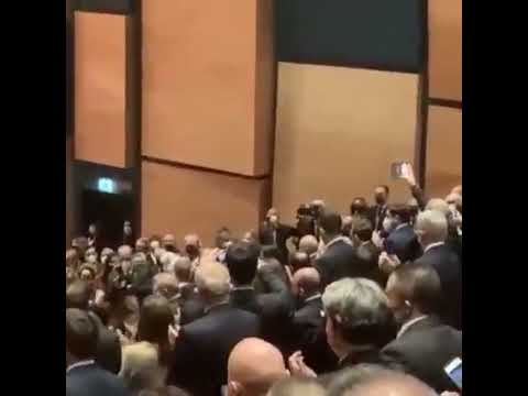 STANDING OVATION PER MATTARELLA A FIRENZE