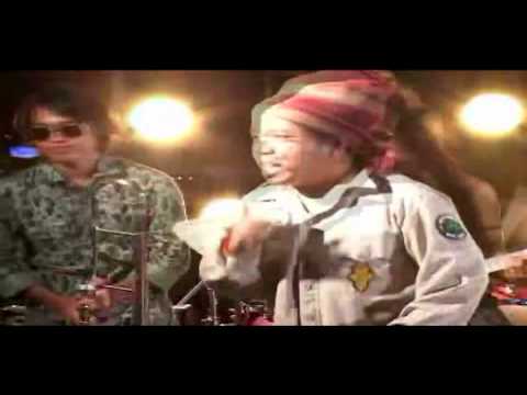 Junior Kilat - Ako Si M16